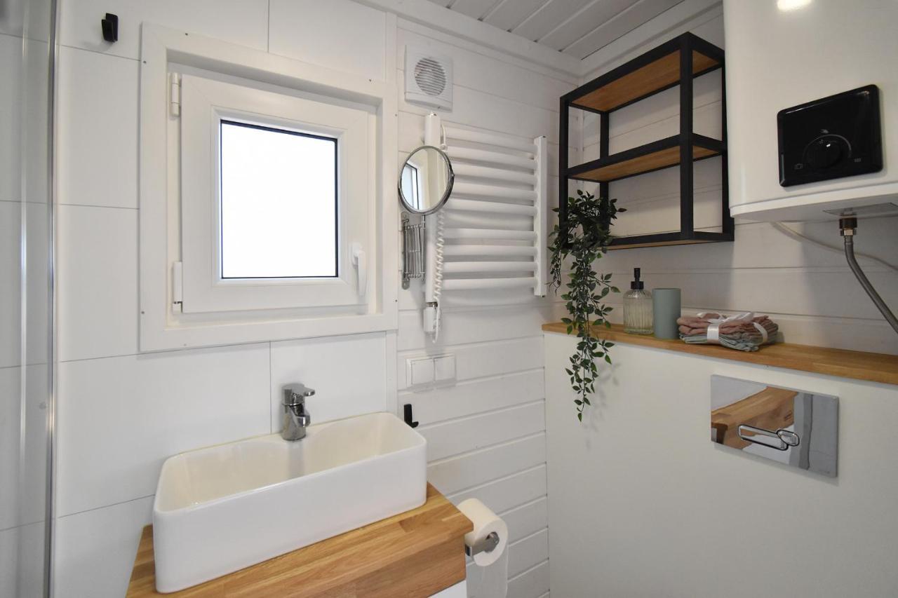 Dadaj Park - Tiny House Villa Бискупиец Екстериор снимка