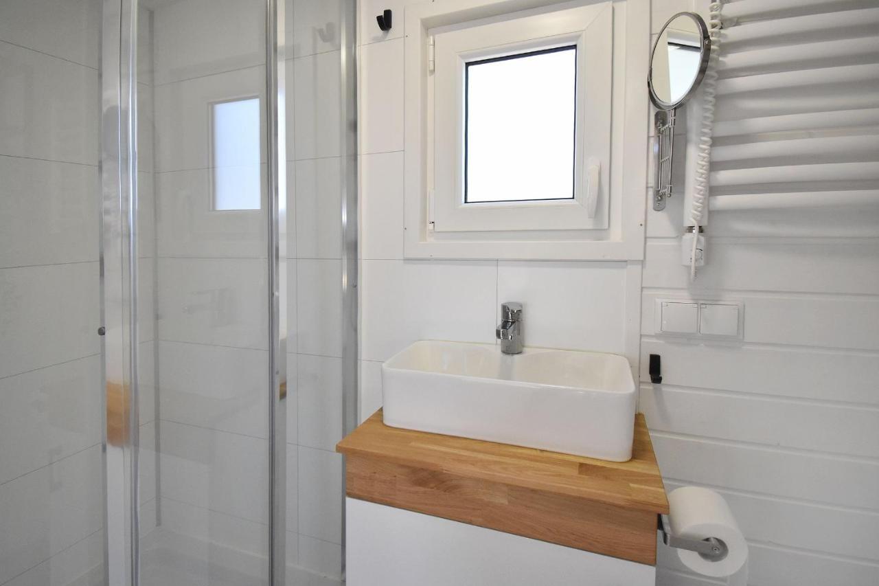 Dadaj Park - Tiny House Villa Бискупиец Екстериор снимка